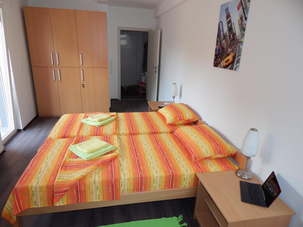 Apartments Center Kg كراغوييفاك الغرفة الصورة